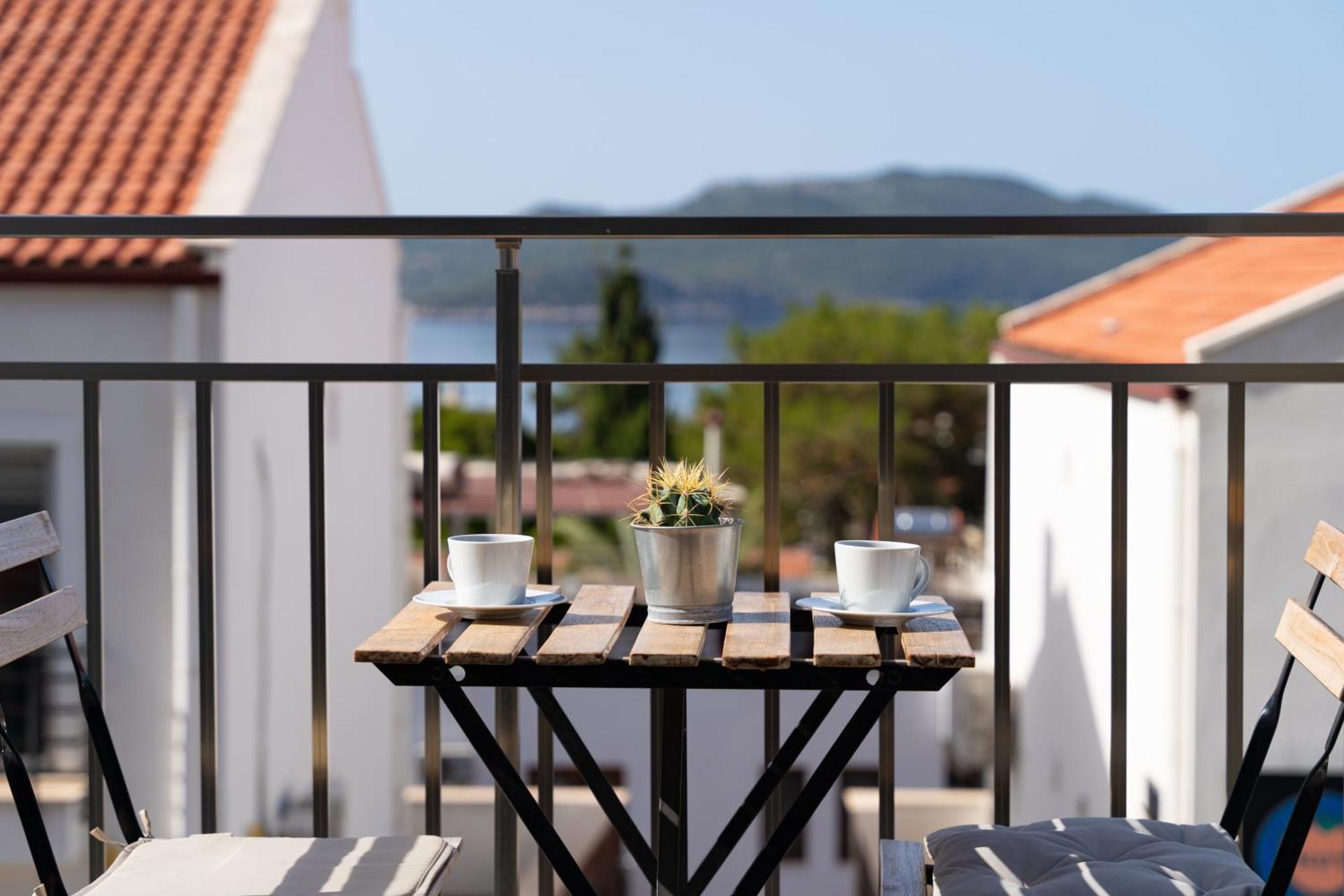 Isinda Pansiyon Kaş Luaran gambar